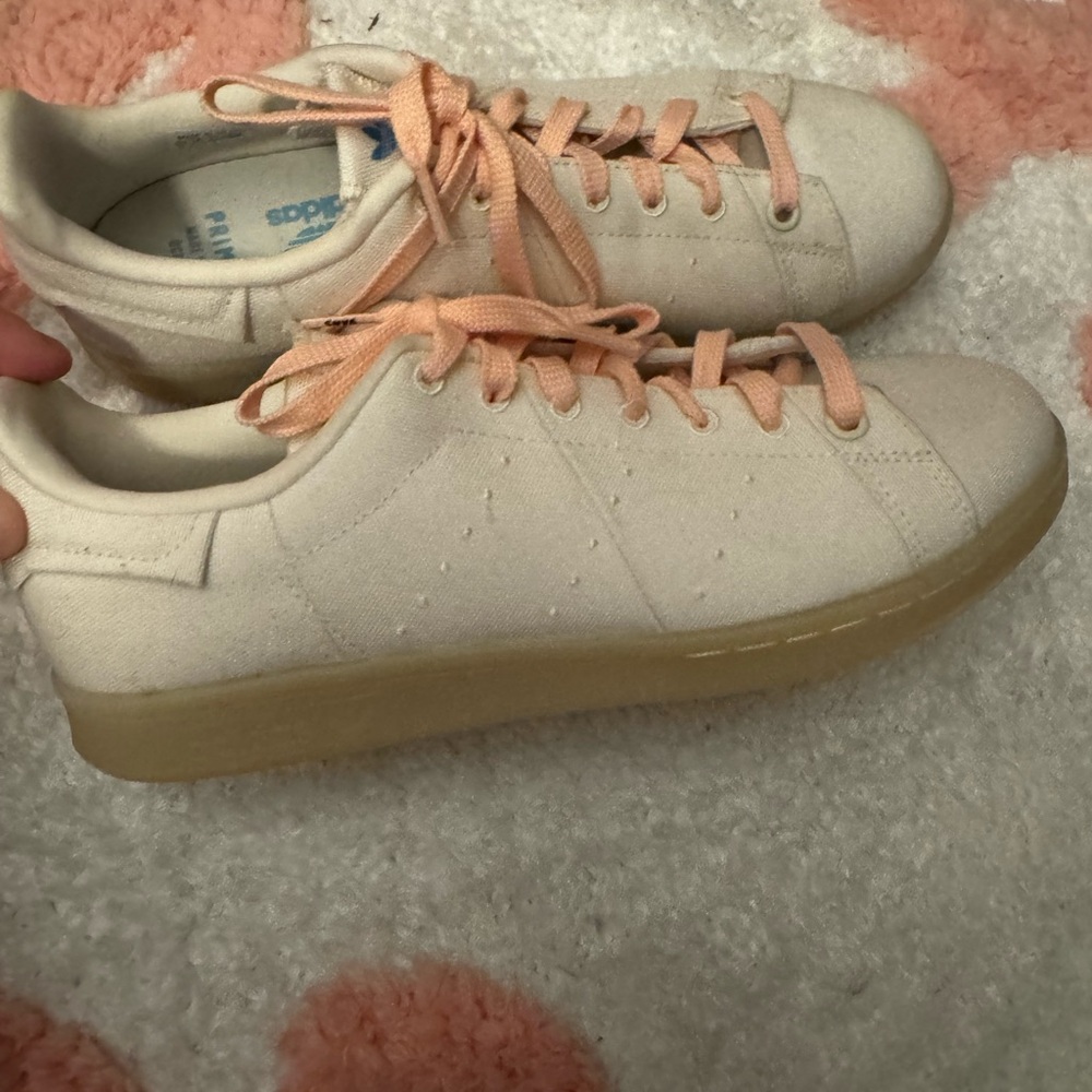 Adidas Women's Cream Sneakers with Peach Accents
